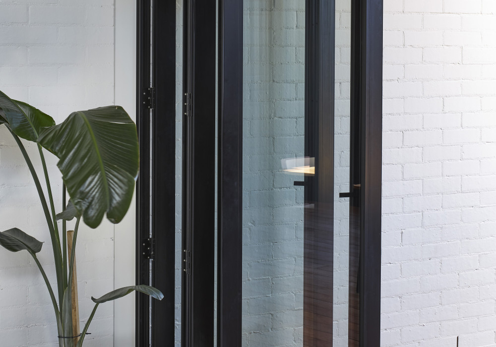 Residential Series ThermalHEART® Bi-Fold Doors & Windows