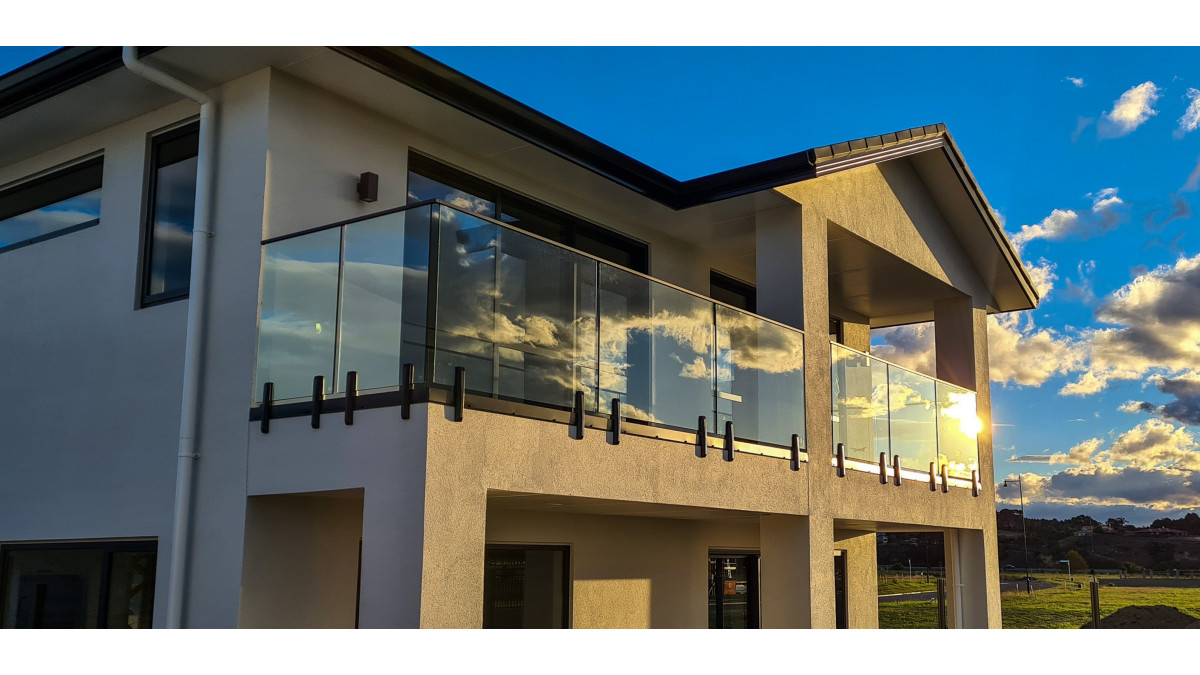 Parklands Kaweka Side Mounted Balustrade