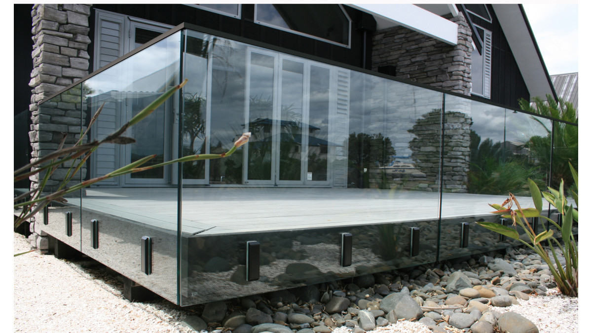 Edgetec JH Clamp frameless glass balustrade
