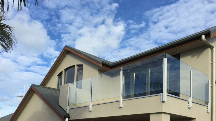 Balustrades – Semi-frameless Glass