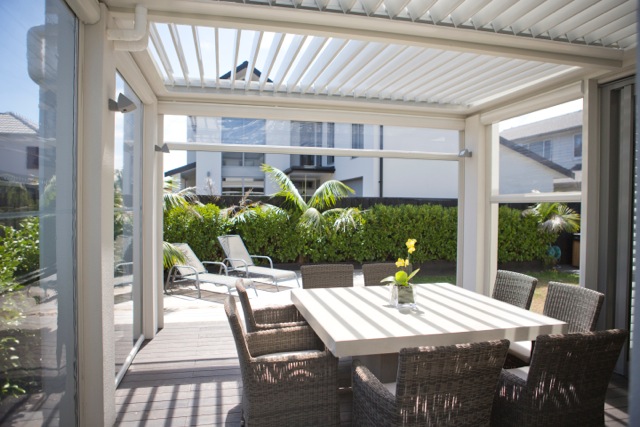 Fully Motorised Blind Systems for Outdoor Rooms – EBOSS