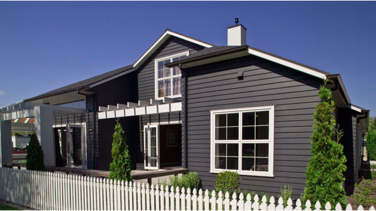 Paint Linea Weatherboard any colour in the spectrum with confidence, even black!