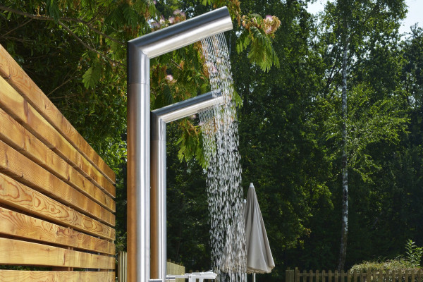 Metrix Unveils New Stainless Steel Outdoor Showers