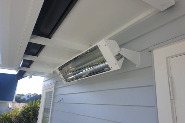 Incorporate Outdoor Heaters and Opening Roofs for Better Living in Winter