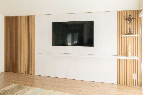 Very Low Profile Range Used for Living Room Fitout