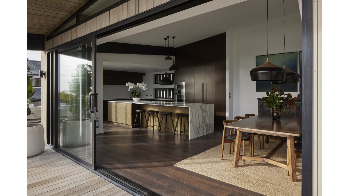 For a relatively public site, Metro Series Sliding Doors give this home a feeling of seclusion, protection and comfort.