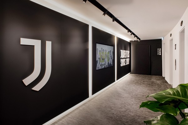 FENIX Nero Ingo Enhances the Elegance and Tradition of Juventus FC Headquarters