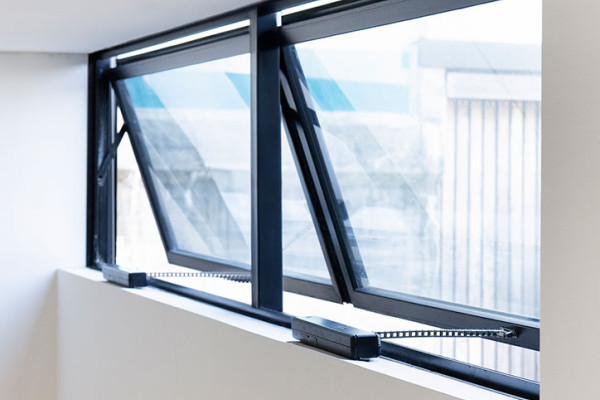 The Air Above: Breathe Easy with Yale Aeron Window Actuators