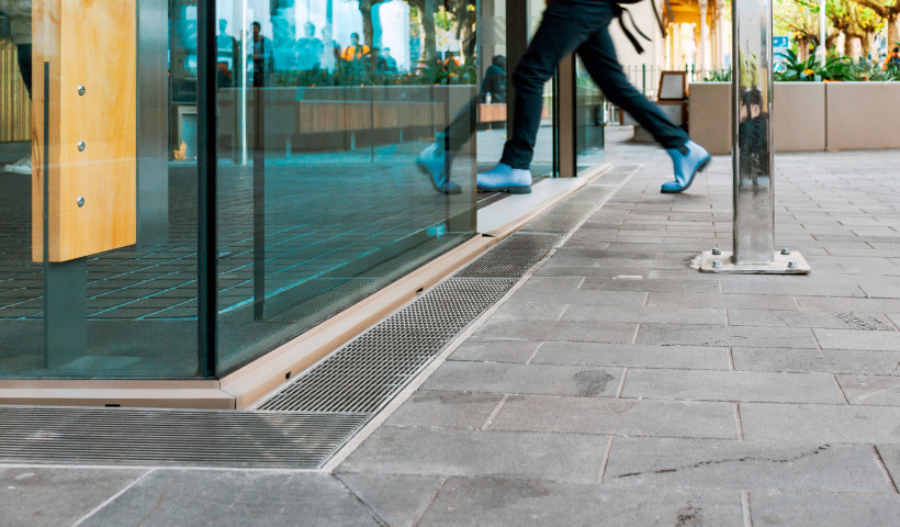 Collaborated Drainage Solutions from Roof to Threshold at Auckland University's Award-Winning B201