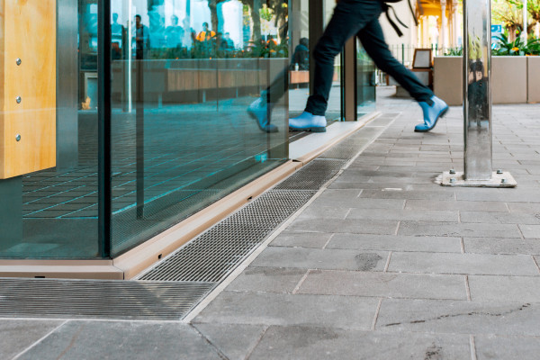 Collaborated Drainage Solutions from Roof to Threshold at Auckland University's Award-Winning B201