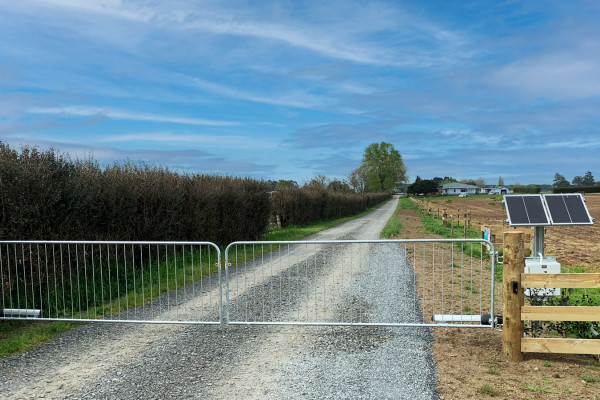 Powering the Future: Eco-Friendly Gate Automation Compatible with Solar Energy