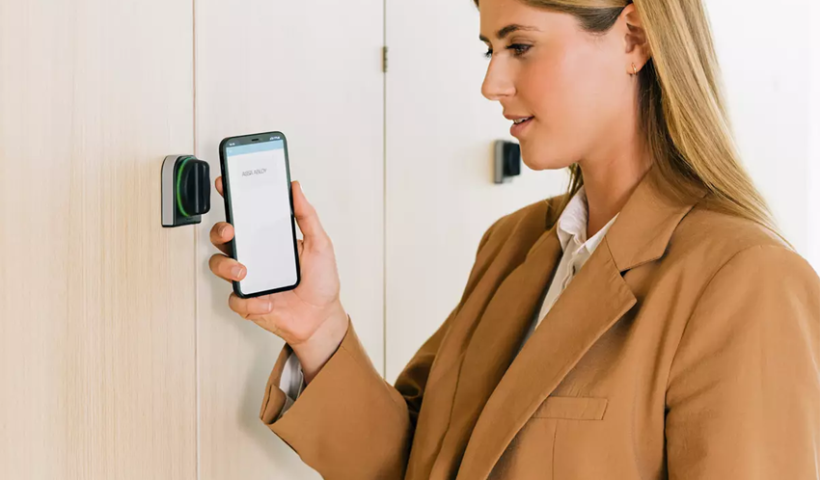 Keyless Cabinet Security with the Aperio KL100 Smart Lock: The Ideal Solution for Modern Facilities