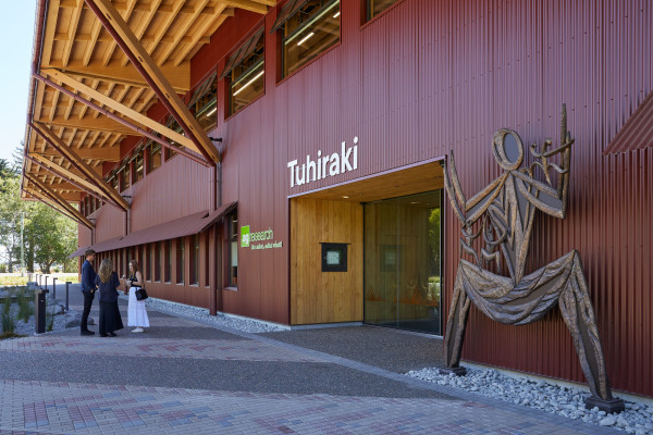 Tuhiraki AgResearch: A World-Leading Research Centre for Natural Products Featuring Terra Lana Wool Insulation