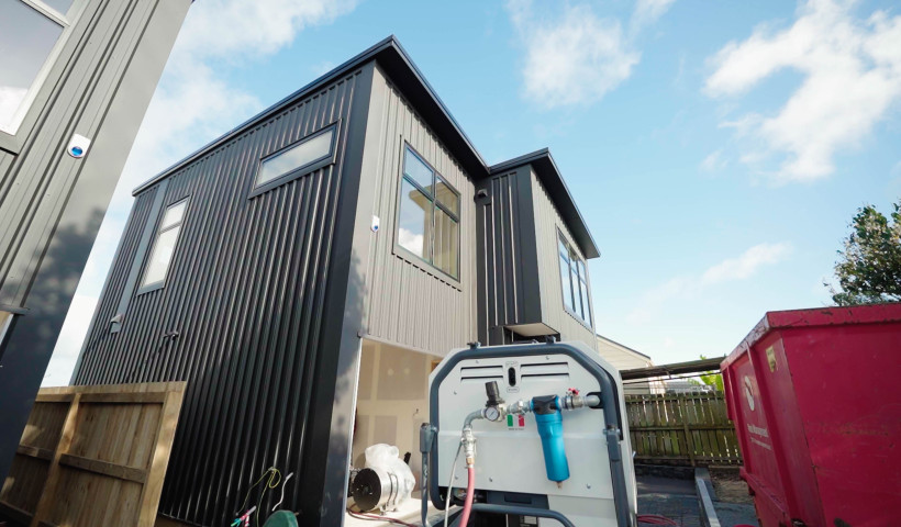 Ultra-Efficient Air Sealing Process Helps Townhouse Development Meet Homestar 6