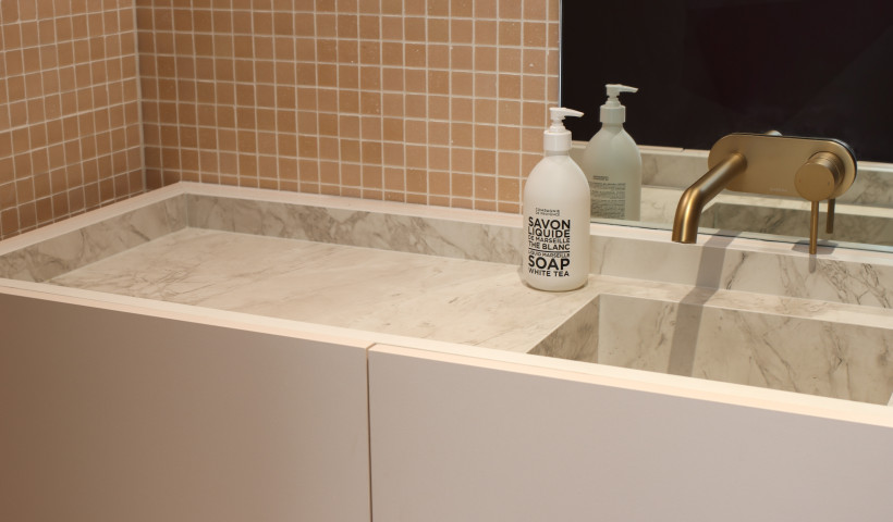 Robust Yet Luxurious Surfaces Specified for a Rural Homestead Bathroom